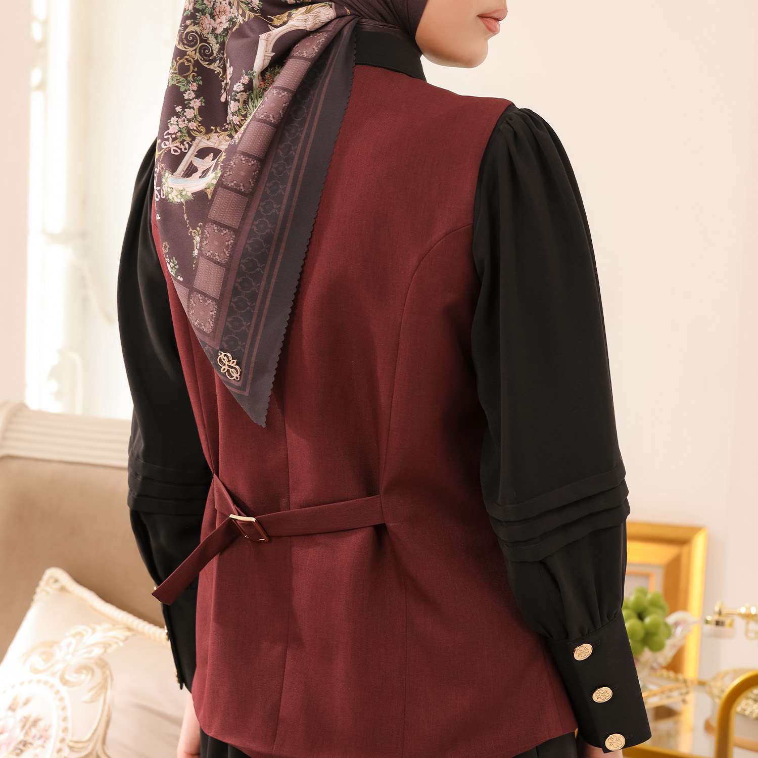 Enzy Vest Maroon