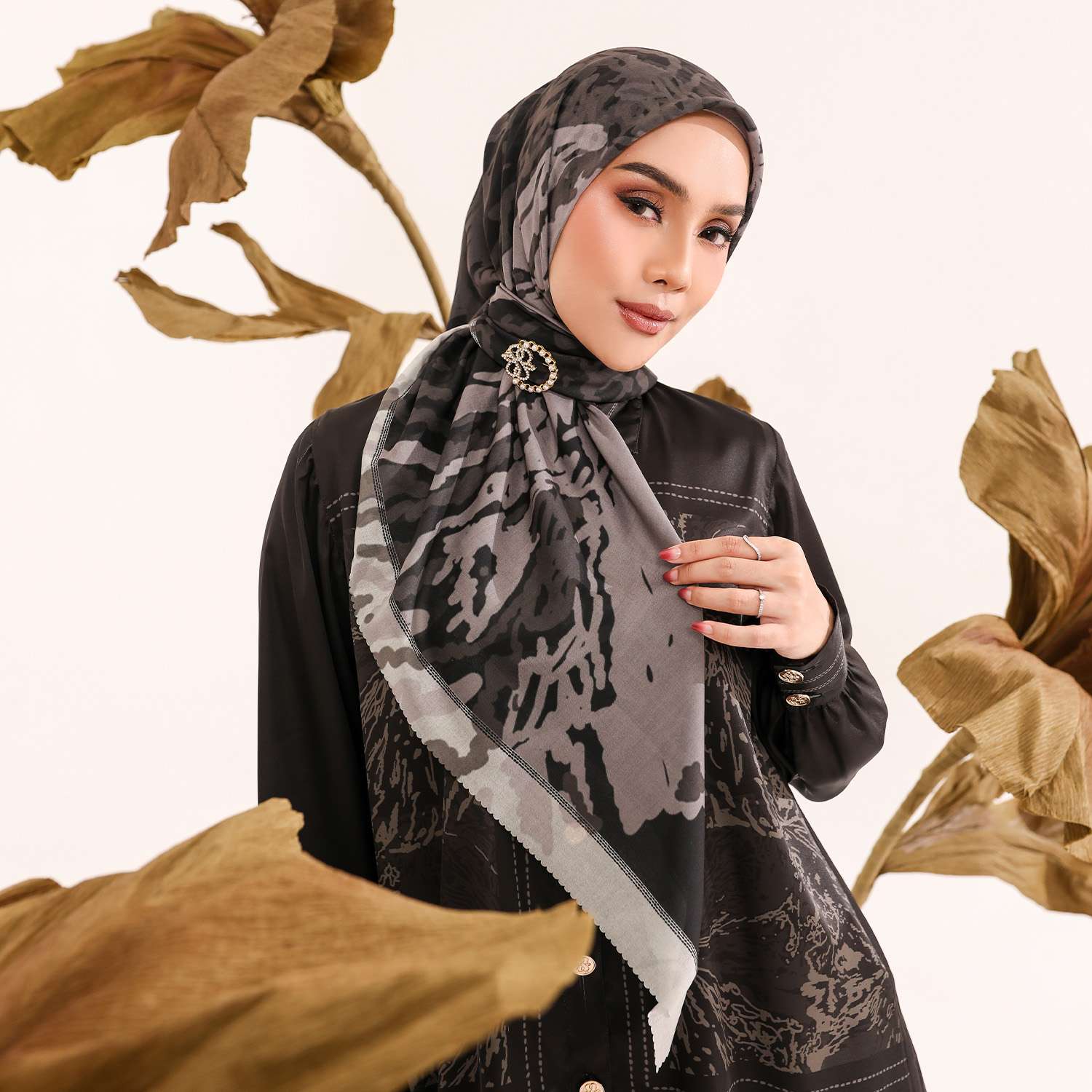 Lumi Scarf
