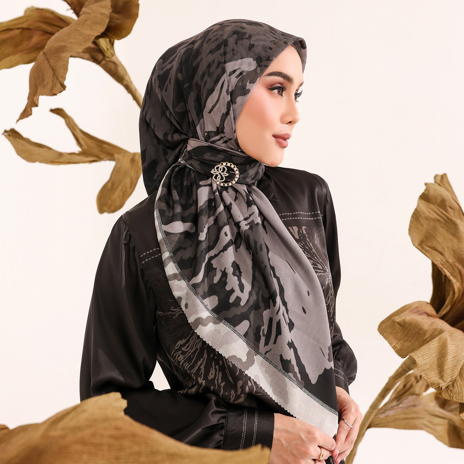 Lumi Scarf