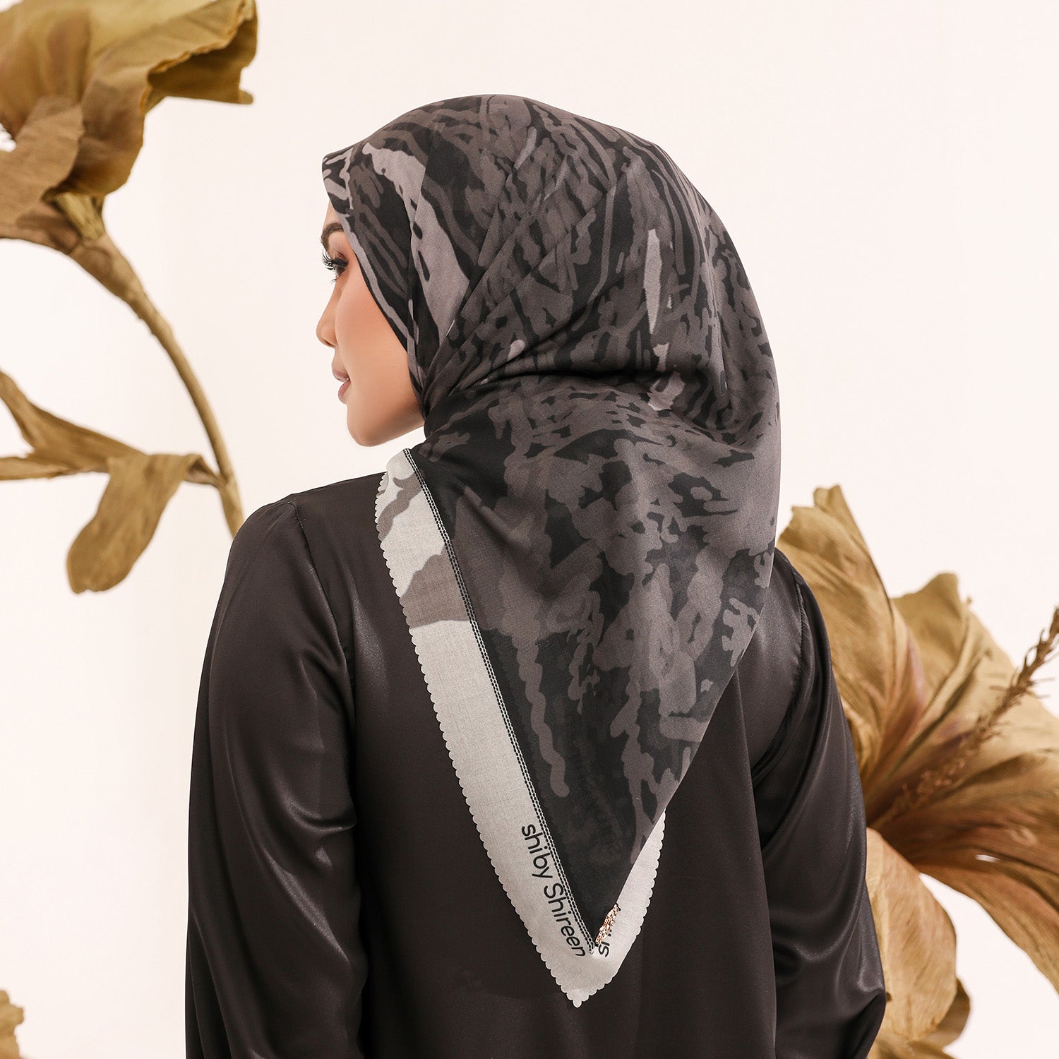 Lumi Scarf