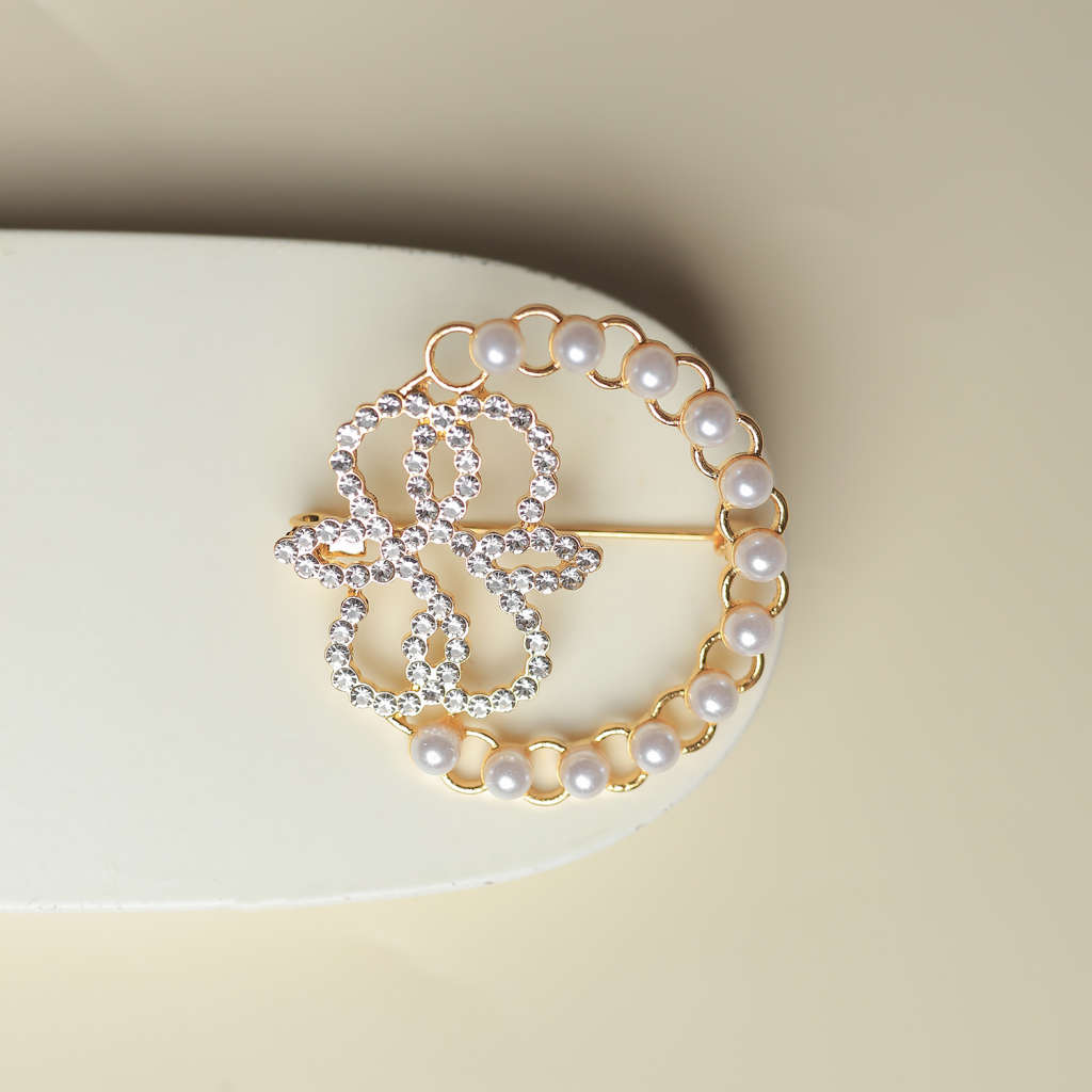 Zora Brooch