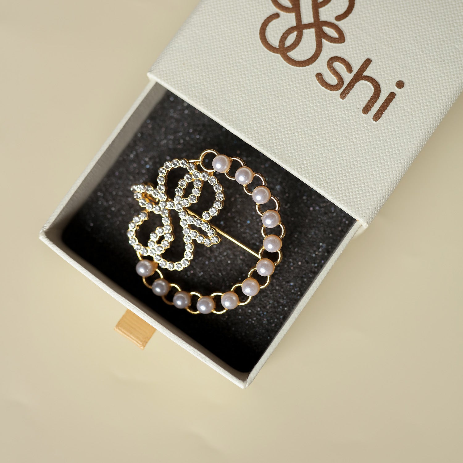 Zora Brooch