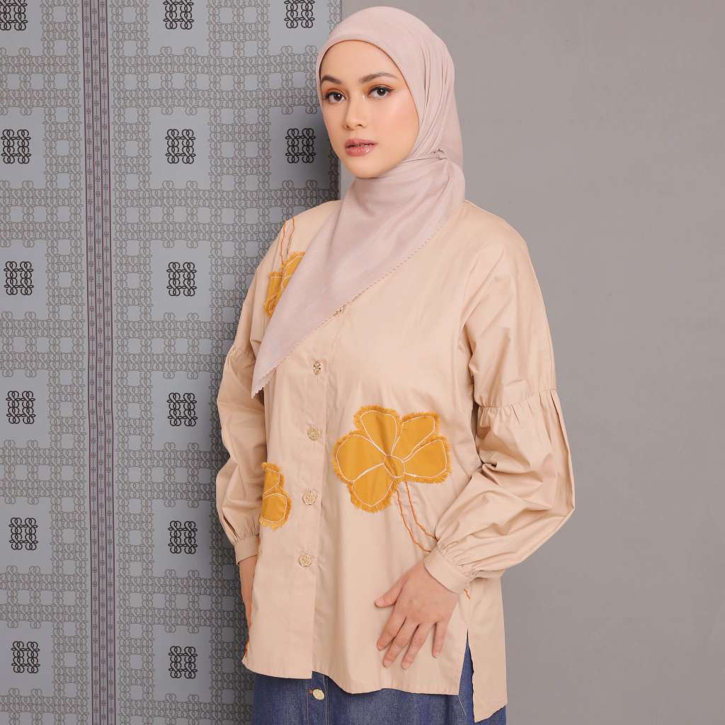 Anya Blouse