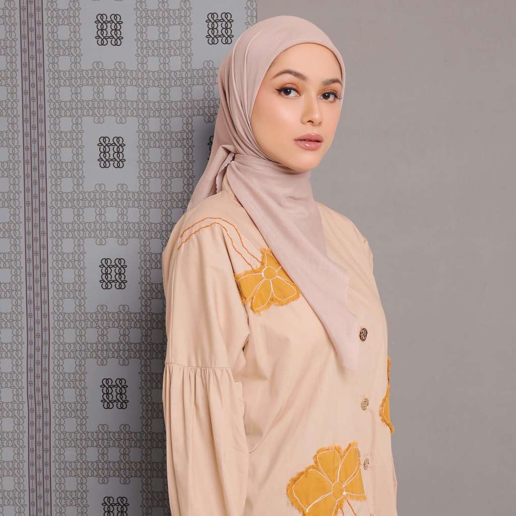 Anya Blouse