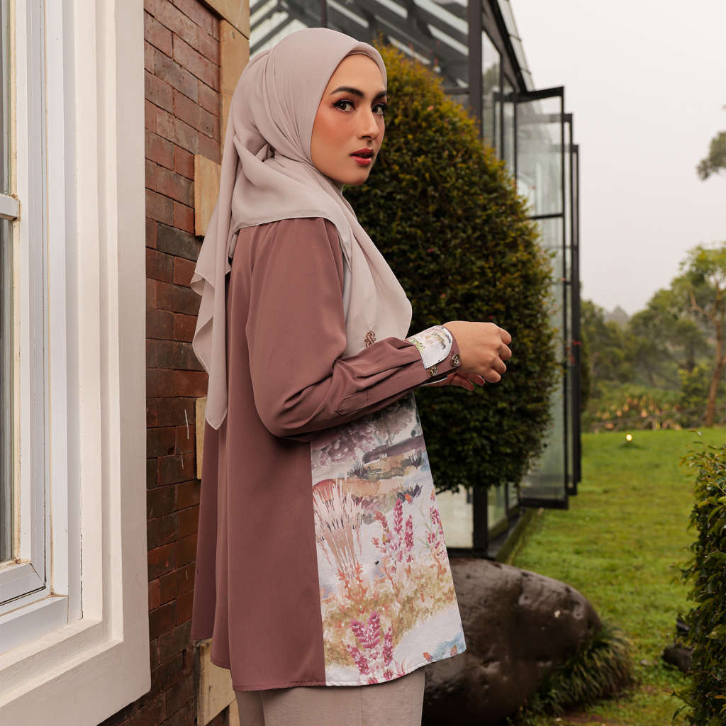 Lesley Blouse Brown